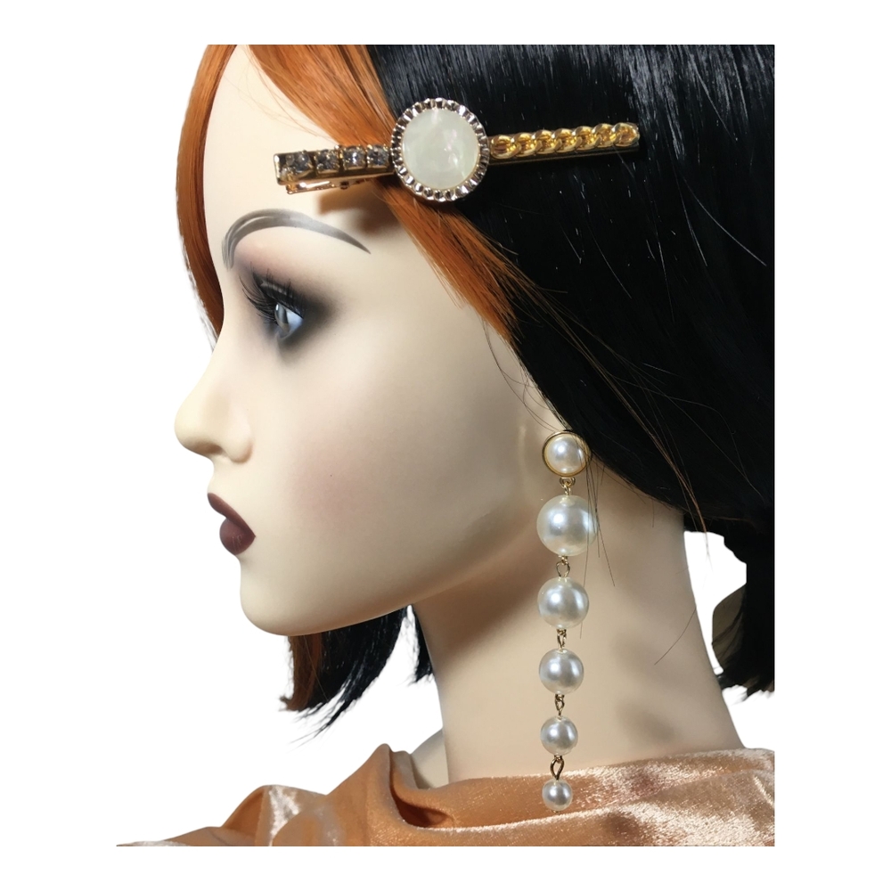 Elegant Gold and Pearl Hair Clip